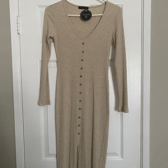 Ribbed maxi Dress in Oatmeal - Picture 1 of 2